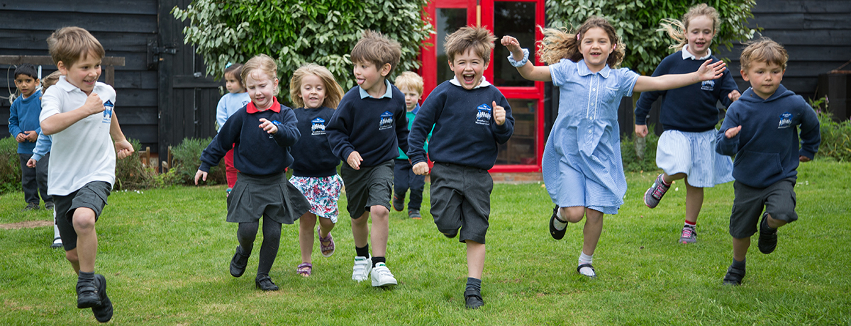 Kids running towards camera (Grantham Farm Montessori School)